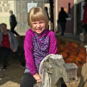 Meet your Posher, Leslie